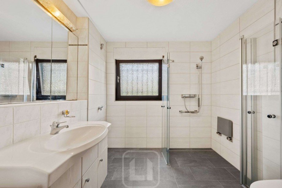 EG I Badezimmer Einfamilienhaus Vaihingen an der Enz