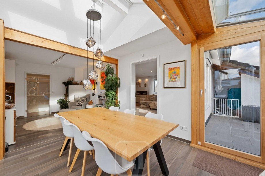 Zugang zur Terrasse & Garten Einfamilienhaus Tiefenbronn