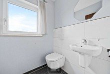 1. OG | WC Gro�z�giges Einfamilienhaus | 205 m� WoFl. | Traumgarten & Terrasse | 2 Garagen
