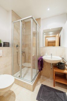 Vollausgestattes Badezimmer... Architektonisches & energetisches Meisterwerk in Toplage!
