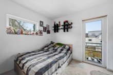 Schlafzimmer Gro�z�giges Wohnhaus | W�rmepumpe | energieeffizient | gehobene Ausstattung | Garten