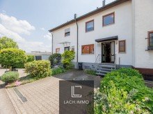 Reihenmittelhaus mit Garten Charmantes Reihenmittelhaus im Herzen G�rtringens | 5,5 Zimmer | Kleiner Garten | 2 Balkone