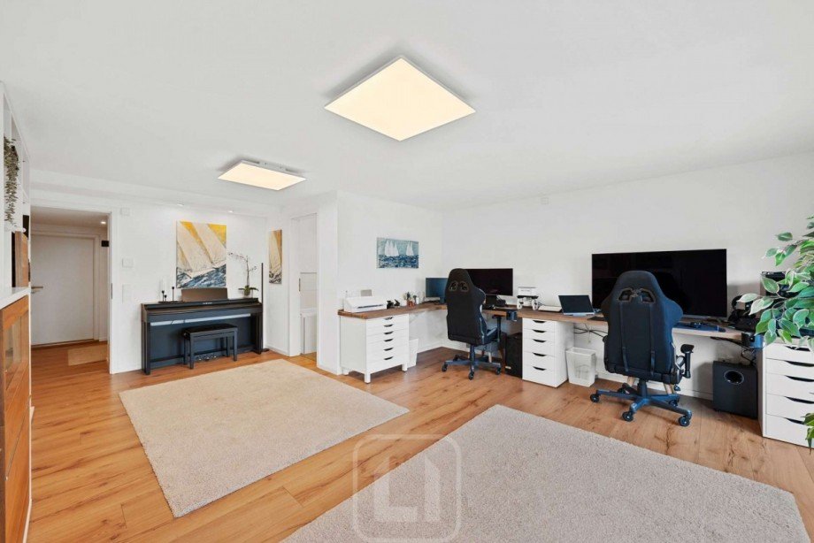 UG I Gro�es Raumangebot Einfamilienhaus Tiefenbronn