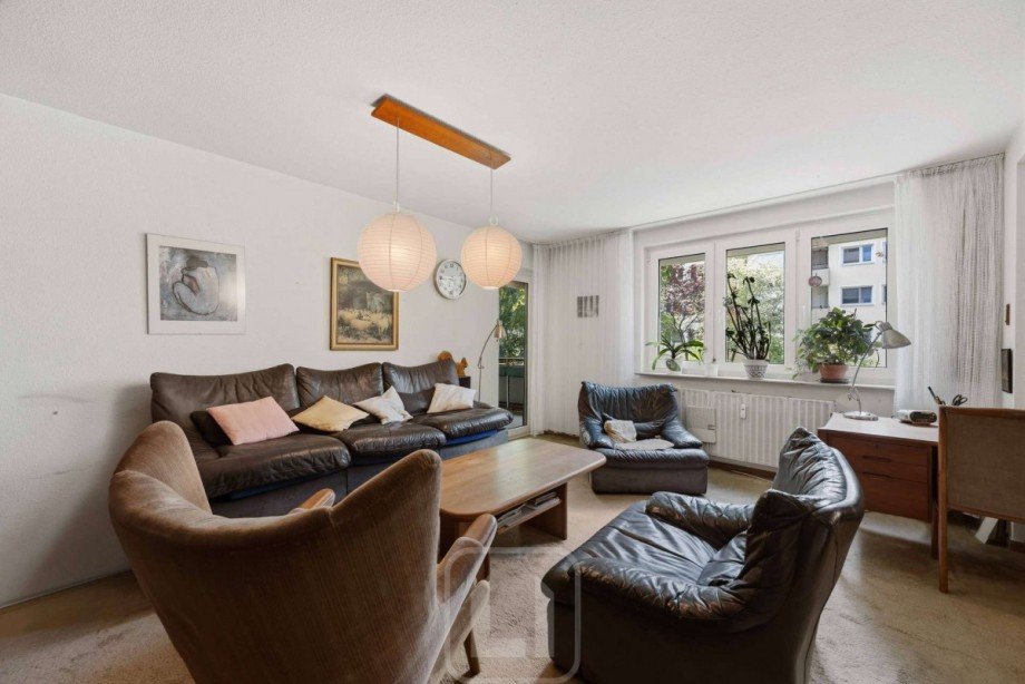Wohnzimmer | Zugang Balkon Wohnung Stuttgart