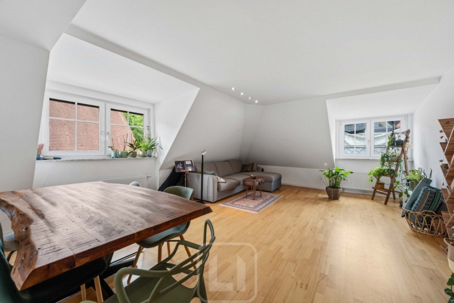 Zeitgem��er Wohnkomfort Dachgeschosswohnung Esslingen am Neckar