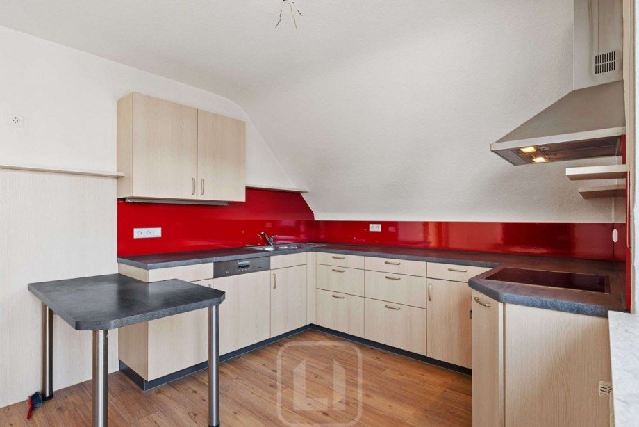 2. OG | Einbauk�che Mehrfamilienhaus Calw