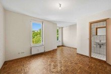 ....mit G�ste-Bad Eindrucksvolles Wohnensemble | Hochwertige 5-Zimmer-Wohnung | EBK & Lift | Balkon | Garage
