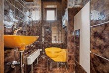 G�ste-WC Gro�z�gige Doppelhaush�lfte | viel Potential | 2-3 Wohneinheiten m�glich | Werkstatt | Doppelgarage