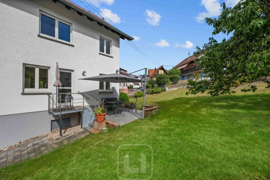 Von der K�che direkt ins Freie Zweifamilienhaus Wildbad