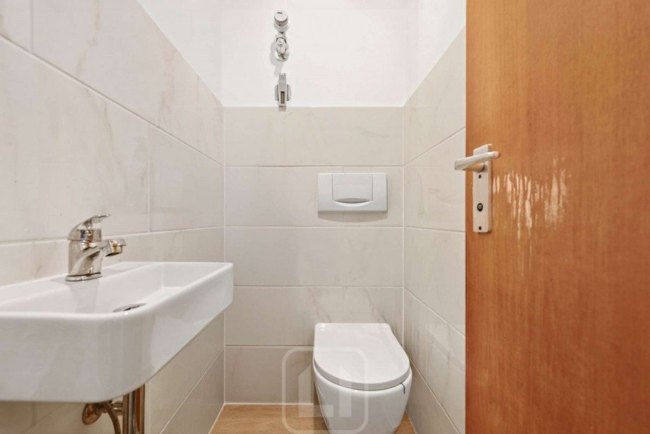 WC & Waschbecken Wohnung Calw