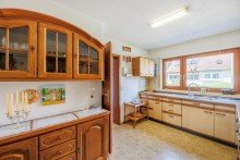 Helle K�che mit... Charmantes Reihenmittelhaus im Herzen G�rtringens | 5,5 Zimmer | Kleiner Garten | 2 Balkone