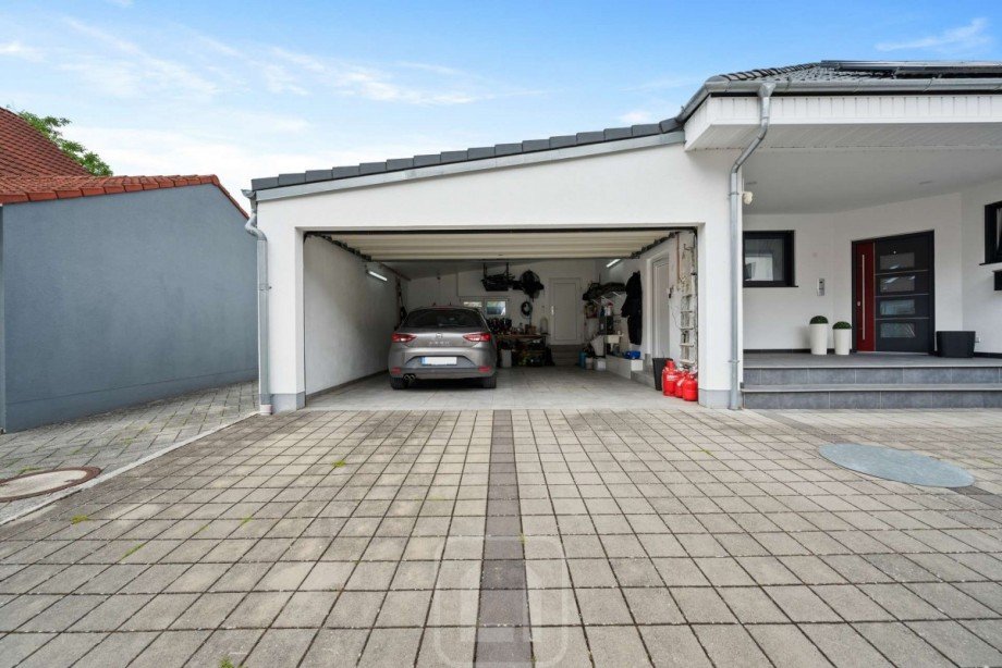 Blick in die Garage Bungalow M�ssingen