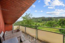 Balkon mit Weitblick Exklusives Wohnensemble in traumhafter Feldrandlage | Einliegerwohnung & Naturpanorama inklusive
