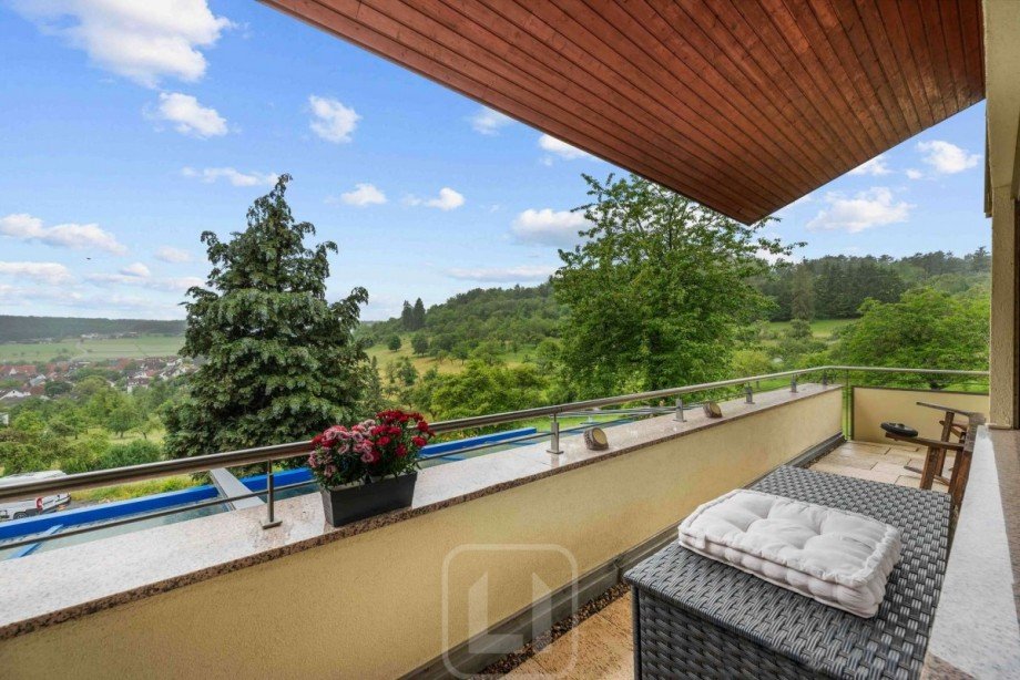 Weitl�ufiges Panorama Einfamilienhaus Simmozheim