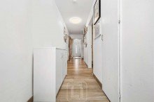 EG | Flur Ihr vielf�ltiges 2-Familienhaus mit au�ergew�hnlichem Grundst�ck & gro�em Entwicklungspotenzial