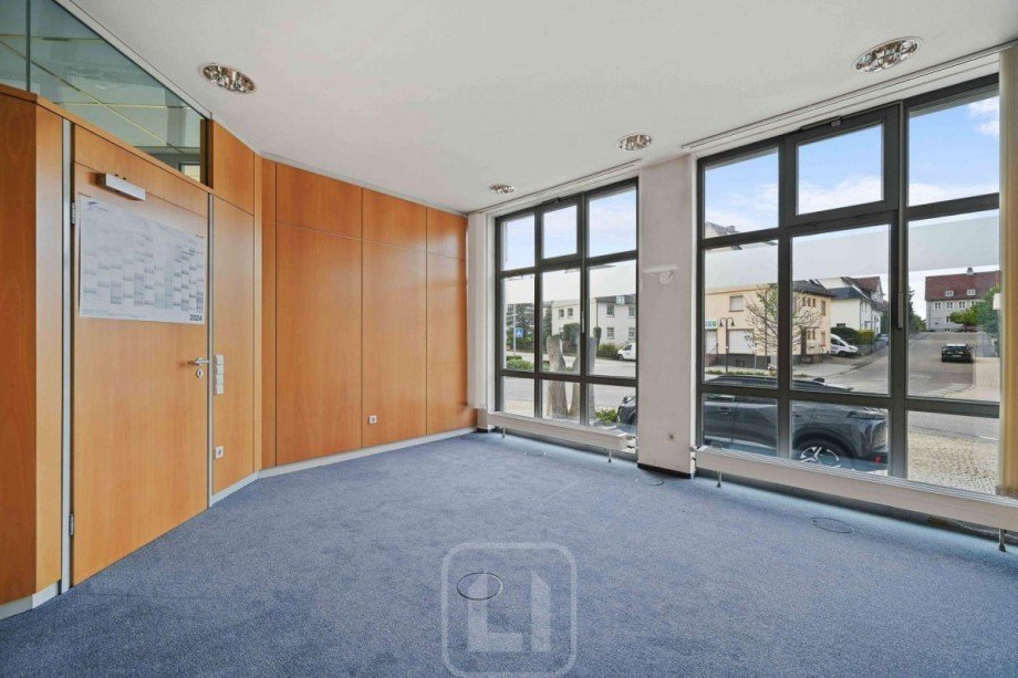 B�ro 1 | Angenehmes Arbeiten B�rofl�che Deckenpfronn