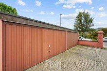 Garage Eindrucksvolles Wohnensemble | Hochwertige 5-Zimmer-Wohnung | EBK & Lift | Balkon | Garage