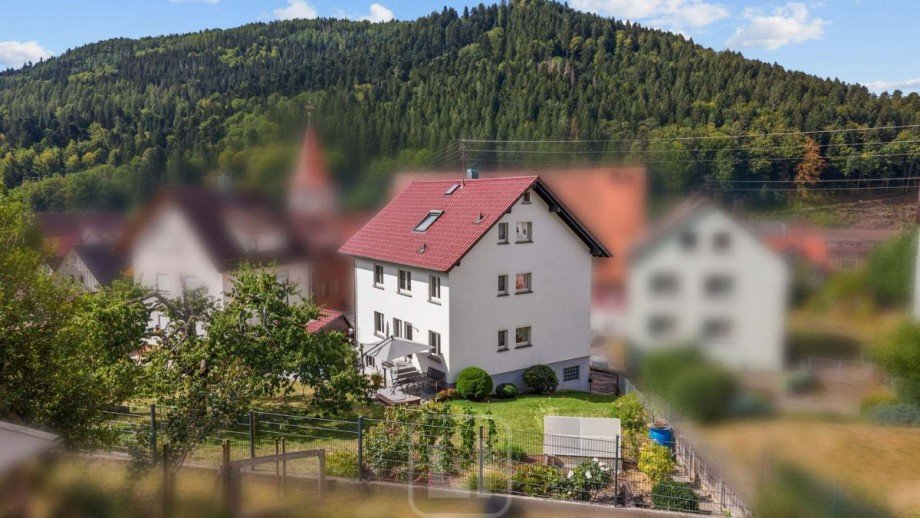 Nordostansicht Zweifamilienhaus Wildbad
