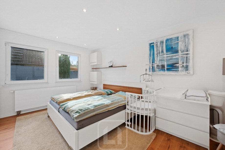 EG I Schlafzimmer Einfamilienhaus Tiefenbronn