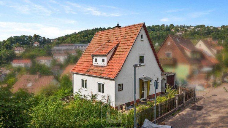 Wohnen in ruhiger Lage Calw Einfamilienhaus Einfamilienhaus mit Charakter, Stadtblick und Potenzial zur individuellen Gestaltung in Calw