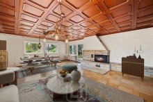 Wohnbeispiel Gro�z�giges Einfamilienhaus | 205 m� WoFl. | Traumgarten & Terrasse | 2 Garagen