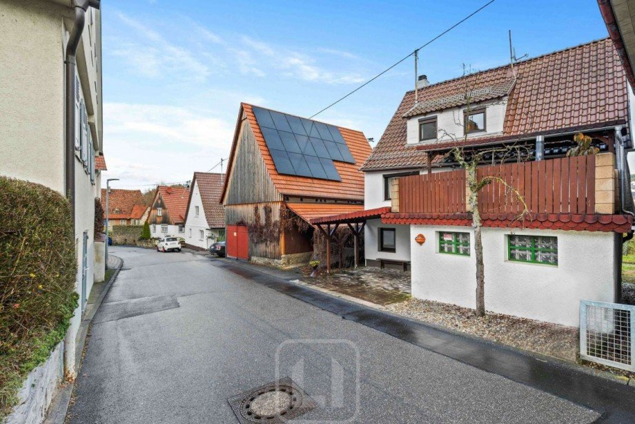 Stra�enansicht Wohnung Eberdingen