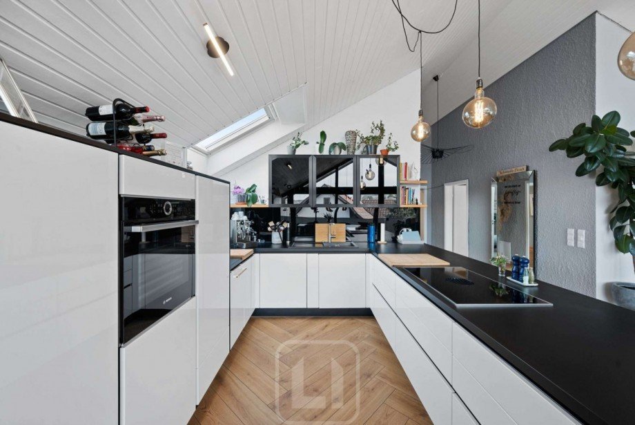 Wohnzimmer mit K�che Dachgeschosswohnung Calw