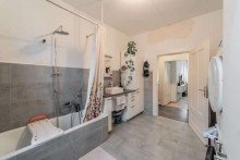 ...und Waschbecken Bezaubernde Erdgeschosswohnung in zentraler Lage