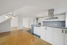 Gro�z�giger Essbereich Gro�z�giges Wohnen �ber den D�chern von Degerloch | 175 qm Wohnfl�che | 5 Zimmer | 2 Dachterrassen
