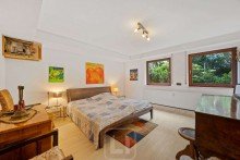 ETW | Schlafzimmer 2 Exklusives Wohnensemble in traumhafter Feldrandlage | Einliegerwohnung & Naturpanorama inklusive