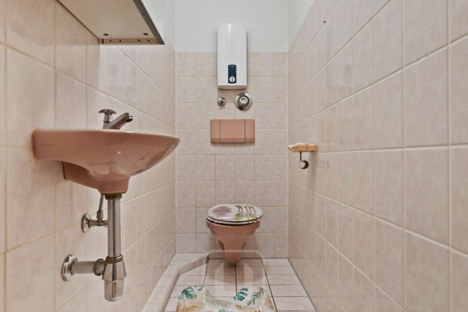 WC & Waschbecken Etagenwohnung Nufringen