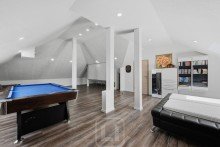 Beeindruckendes Raumgef�hl Familienfreundlicher Bungalow mit Pool | 2 Etagen | Doppelgarage & Stellpl�tze