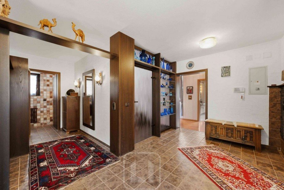 OG | Ger�umige Garderobe Mehrfamilienhaus Bad Wildbad
