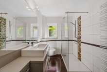 EG | Edles Badezimmer Ein Zuhause zum Verlieben | Natur pur | Einfamilienhaus inkl. Einliegerwohnung mit idyllischem Flair
