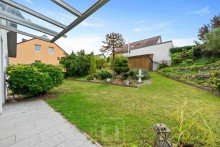 Garten Gro�z�giges Einfamilienhaus | 205 m� WoFl. | Traumgarten & Terrasse | 2 Garagen
