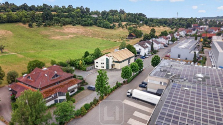 Umgebung Renningen Lager Beste Lage f�r Ihr Business | Vielseitige Gewerbehalle mit angrenzendem B�ro & Wohngeb�ude