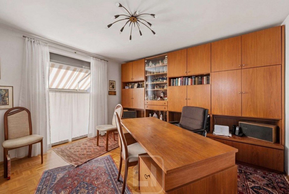 OG | Zimmer mit Zugang Loggia Reihenendhaus Ostfildern