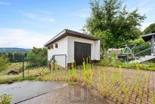 Garage | Eingang Garten DHH mit Fernblick | Gartenidylle | Raum f�r Ihre Lebensvision & Gestaltungsspielraum