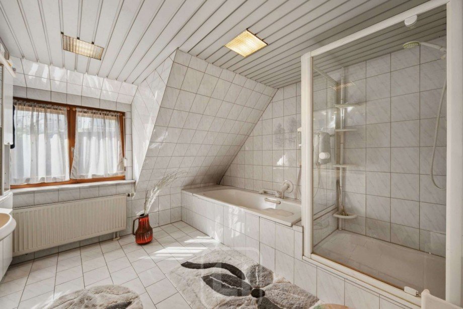 Bad | Dusche | Badewanne Einfamilienhaus Calw