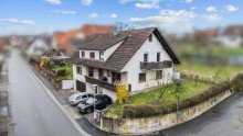 Au�enansicht Ihr vielf�ltiges 2-Familienhaus mit au�ergew�hnlichem Grundst�ck & gro�em Entwicklungspotenzial