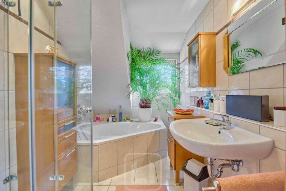 Wanne | Dusche | Waschbecken Maisonettewohnung Stuttgart