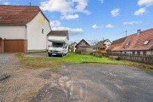 Stellplatzm�glichkeiten Ihr vielf�ltiges 2-Familienhaus mit au�ergew�hnlichem Grundst�ck & gro�em Entwicklungspotenzial