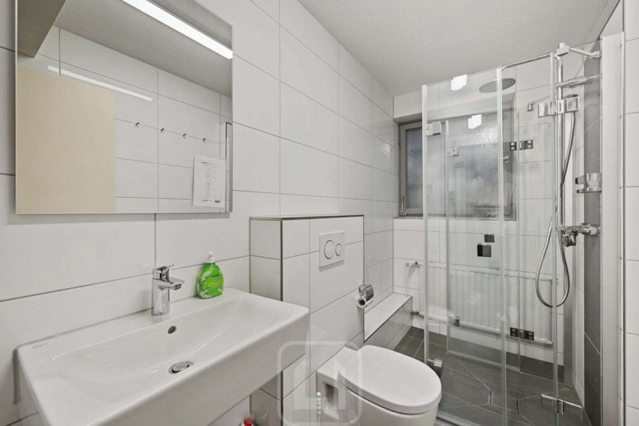 UG | WC-Damen B�rofl�che Deckenpfronn