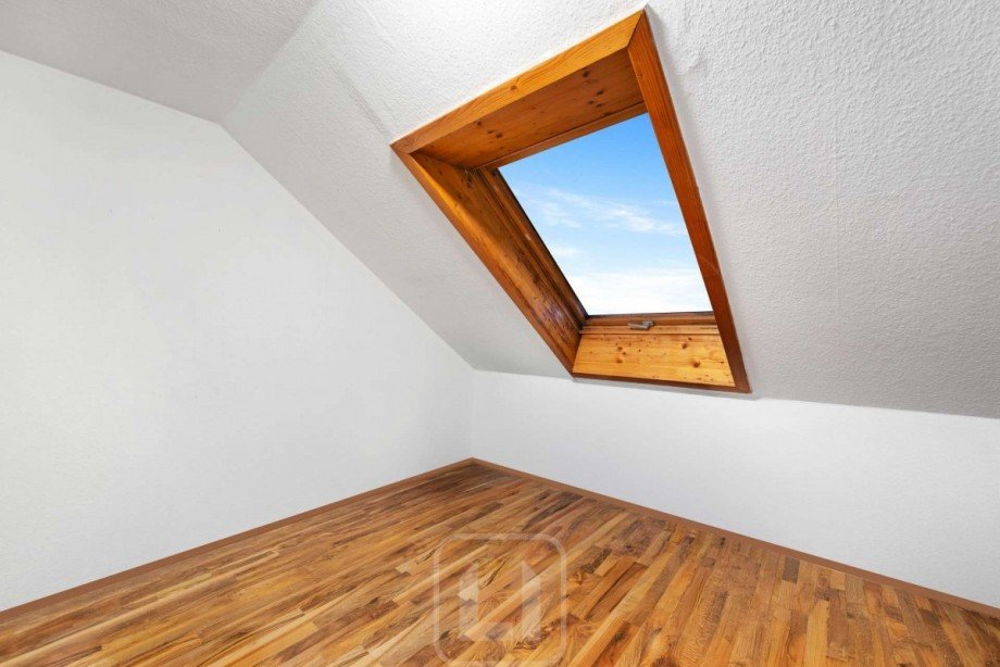 Zimmer/B�ro Dachgeschosswohnung Leonberg