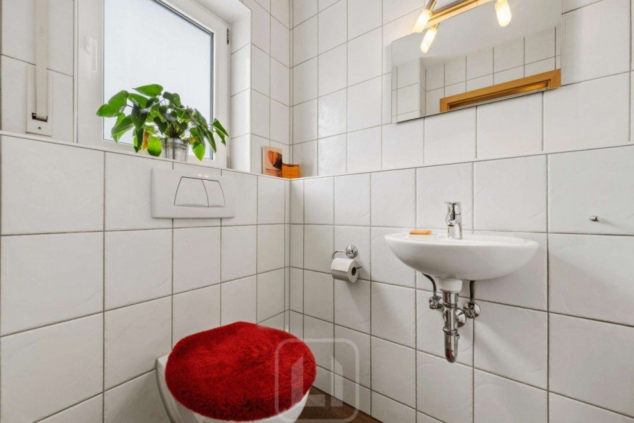 G�ste WC | Fenster Einfamilienhaus G�ufelden