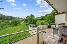 Gro�z�giger Balkon Exklusives Wohnensemble in traumhafter Feldrandlage | Einliegerwohnung & Naturpanorama inklusive
