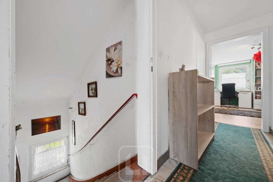 DG | Eingang Mehrfamilienhaus Bad Liebenzell