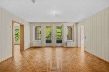 Lichtdurchflutetes Wohnzimmer Eindrucksvolles Wohnensemble | Hochwertige 5-Zimmer-Wohnung | EBK & Lift | Balkon | Garage