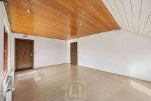 Wohnzimmer Gro�z�gige Doppelhaush�lfte | viel Potential | 2-3 Wohneinheiten m�glich | Werkstatt | Doppelgarage