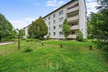 Gepflegte Gr�nanlage Lichtdurchflutete 3,5 Zimmer-Wohnung | 2 Balkone | Zentrumsnah und dennoch im Gr�nen